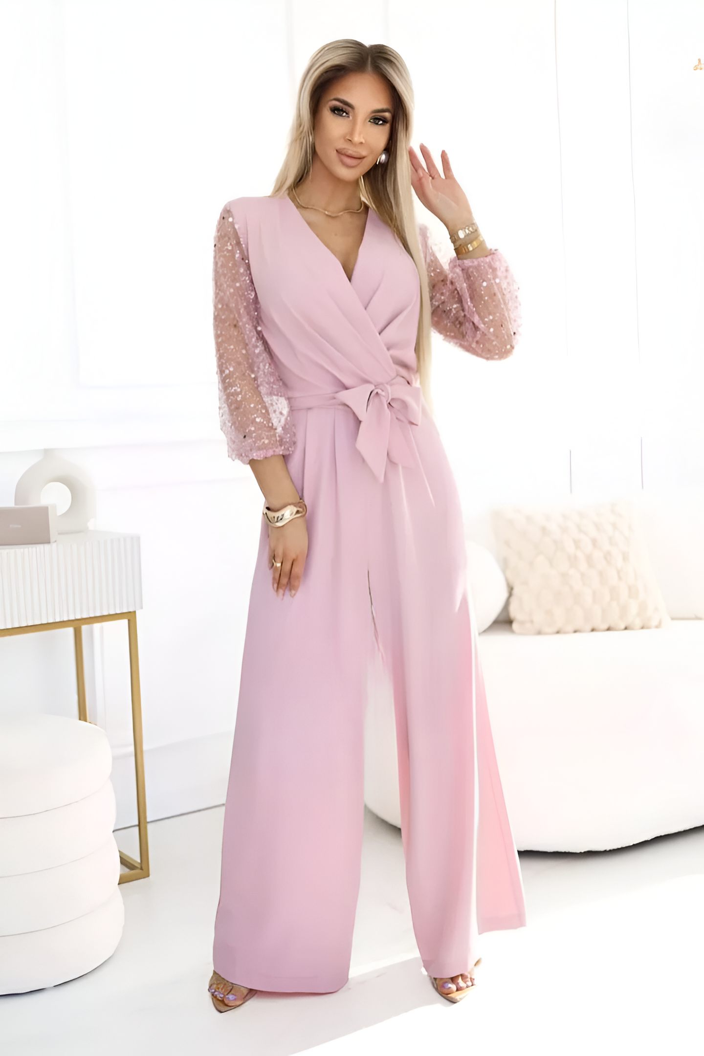 Iri | Jumpsuit mit V-Ausschnitt und Glitzer an den Ärmeln