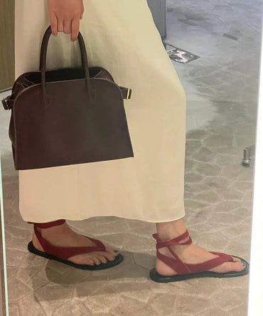 Schicke Schnürsandalen