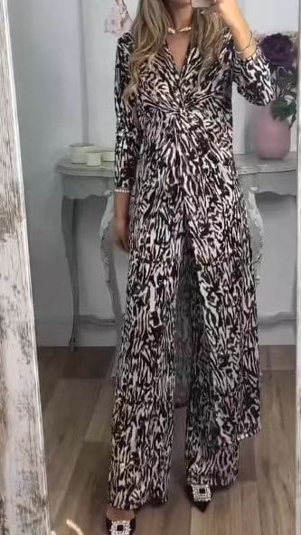 Sofia -Set mit langen Ärmeln, schlankem V-Ausschnitt, langem Oberteil und geraden Hosen