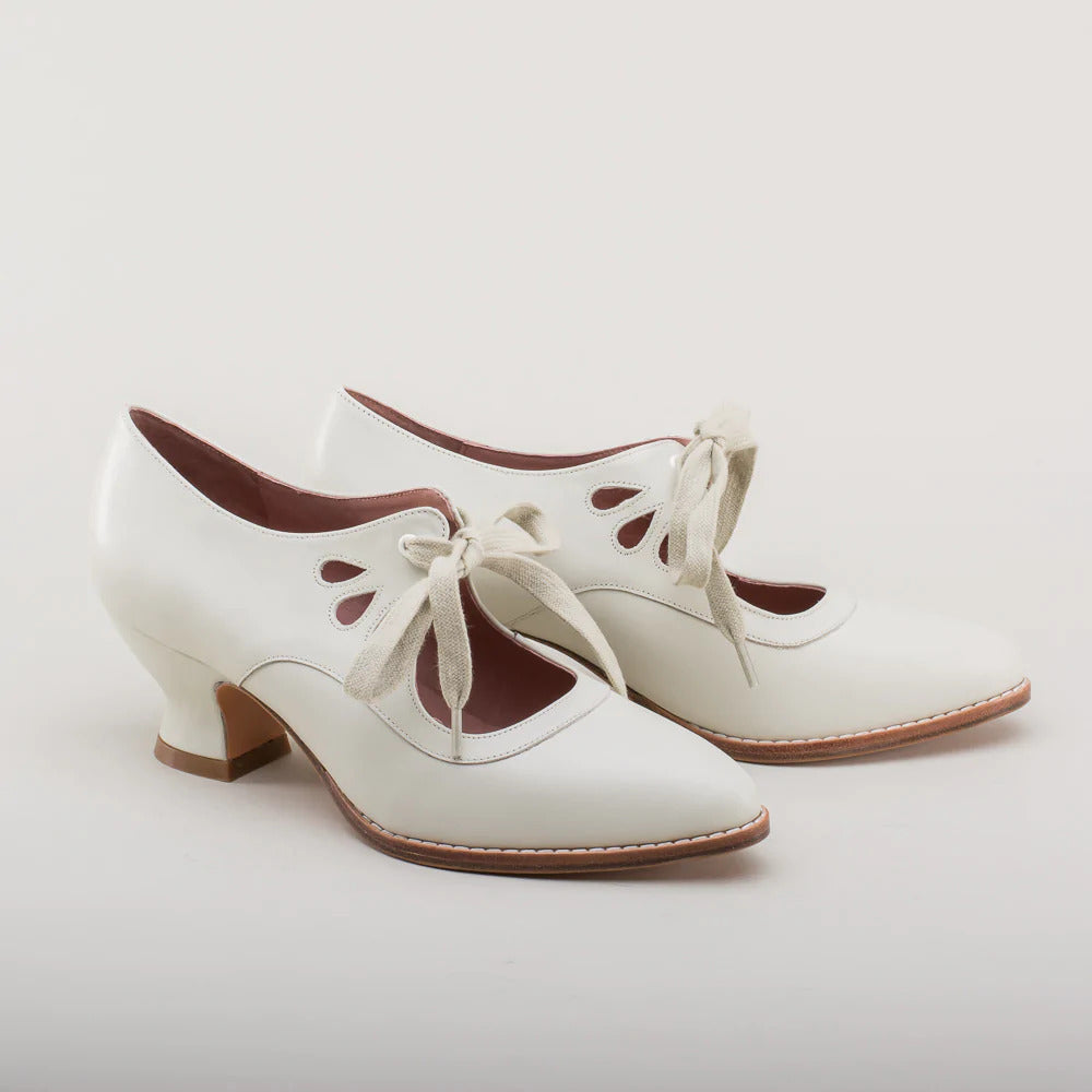 Orthopädische Damenschuhe mit Absatz