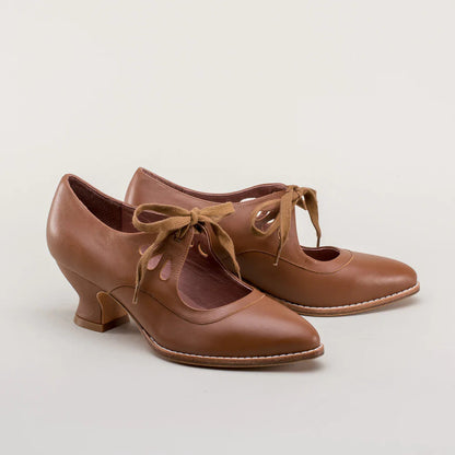 Orthopädische Damenschuhe mit Absatz