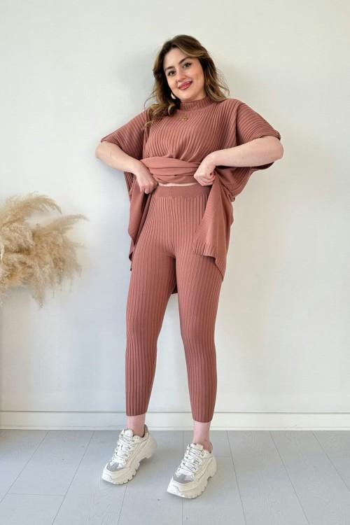 Lynara Set Zwei-teiliges Set aus dehnbarem Strick für Frauen (Top + Hose)