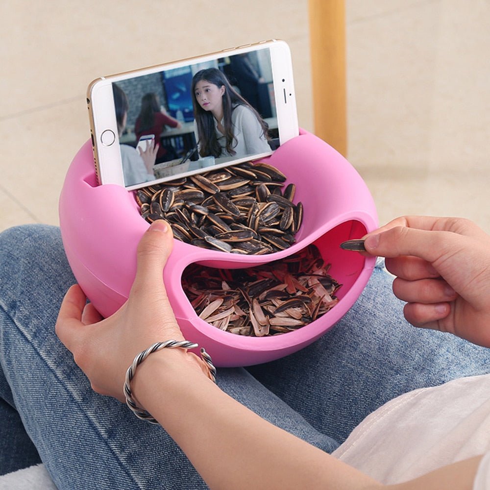 Snackkom met een mobiele telefoonhouder